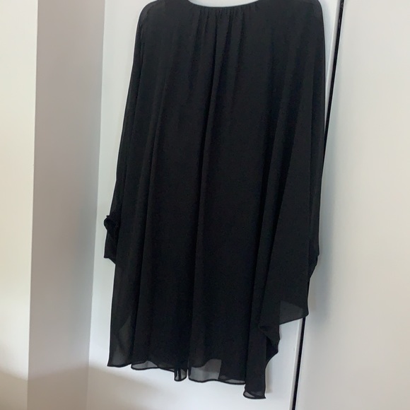 Zara Black V-Neck Cape Style Gathered Flowy Dress - Picture 13 of 14
